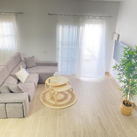 Apto Con Piscina En La Zona De Castillo 칼레타데푸스테 외부 사진